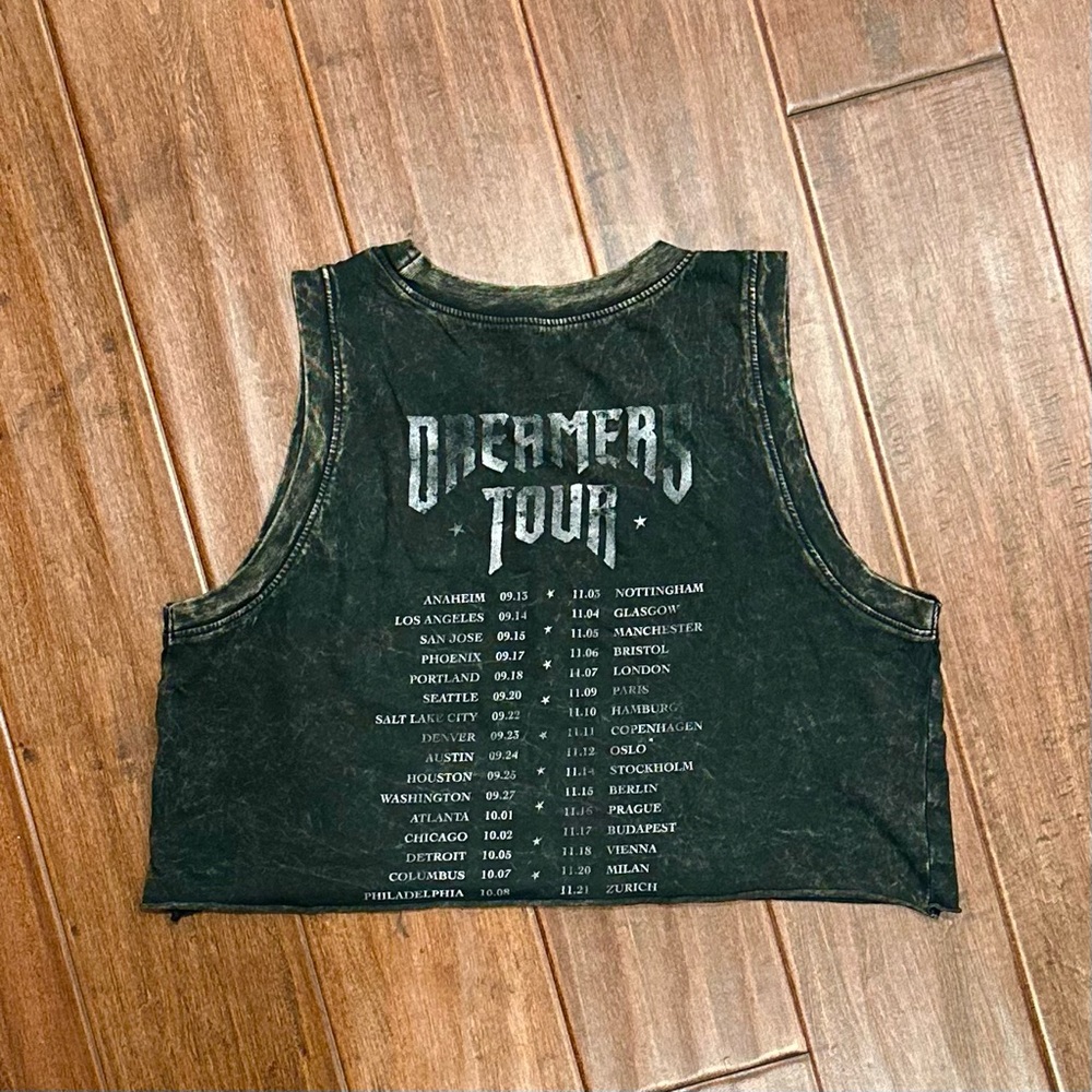 Hollister Dreamers Tour Graphic Crop Top Tank - Acid Wash Dark Grey - Picture 4 of 5